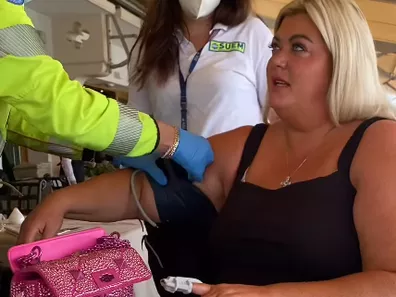 gemma collins the only way is essex wasp sting venice medical emergency