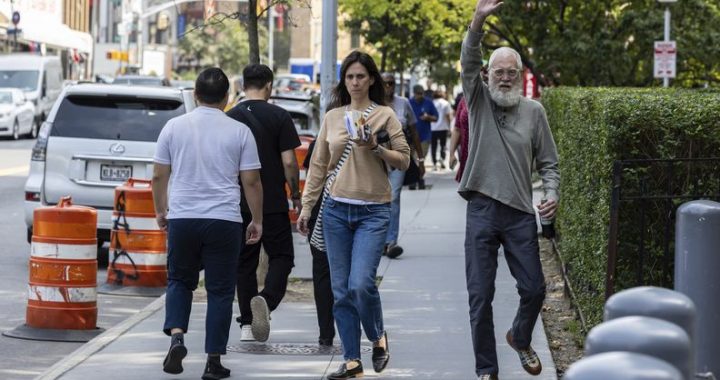 David Letterman ejected from jury duty after joking around in court