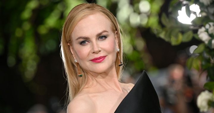 Nicole Kidman turns heads in a gravity-defying gown